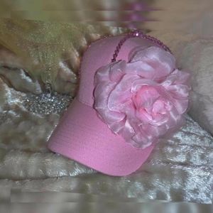 Woman custom made baseball style hat